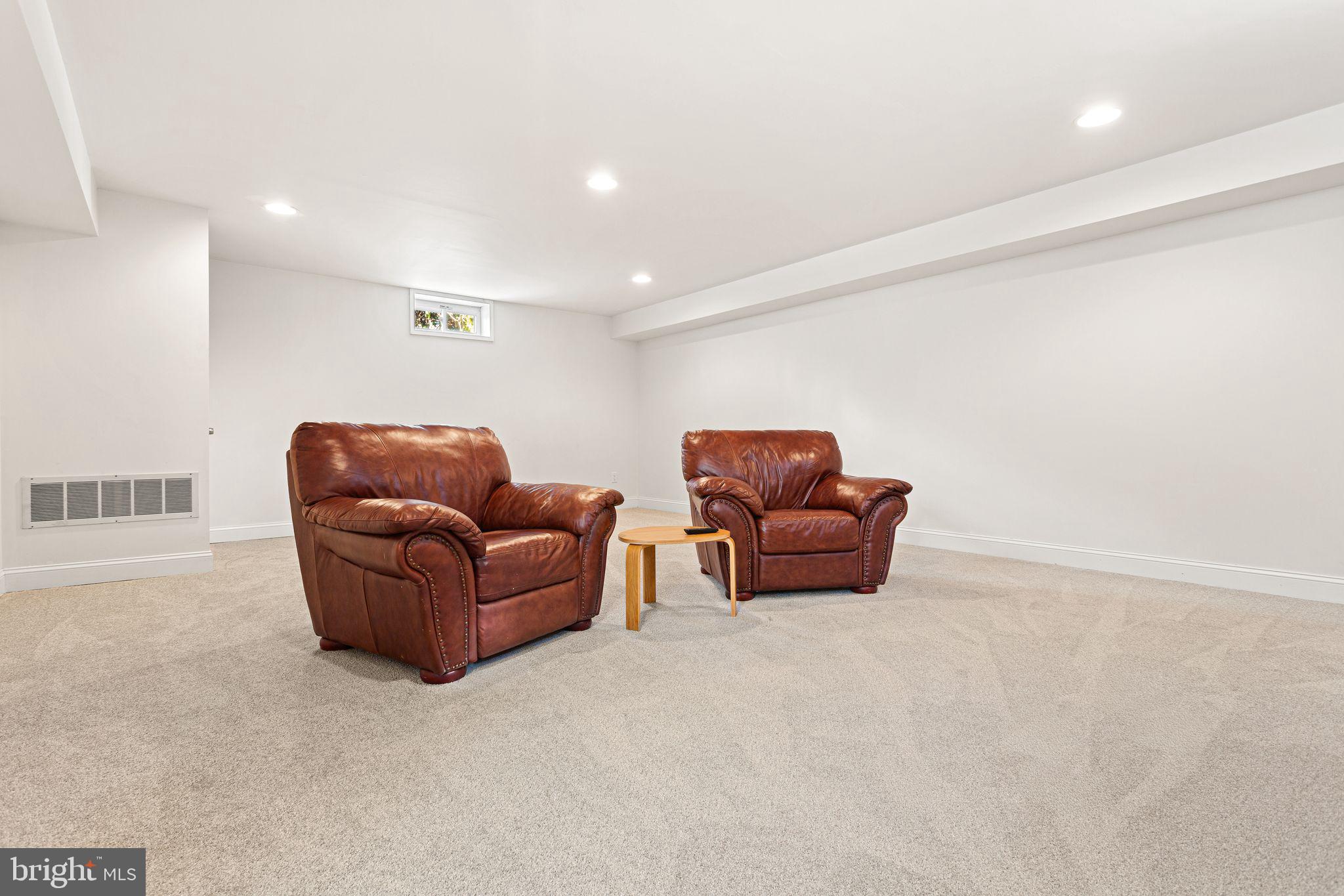 156 Ardmore Avenue Haddonfield, NJ 08033 - Photo 32 of 36 a room with furniture and a couch