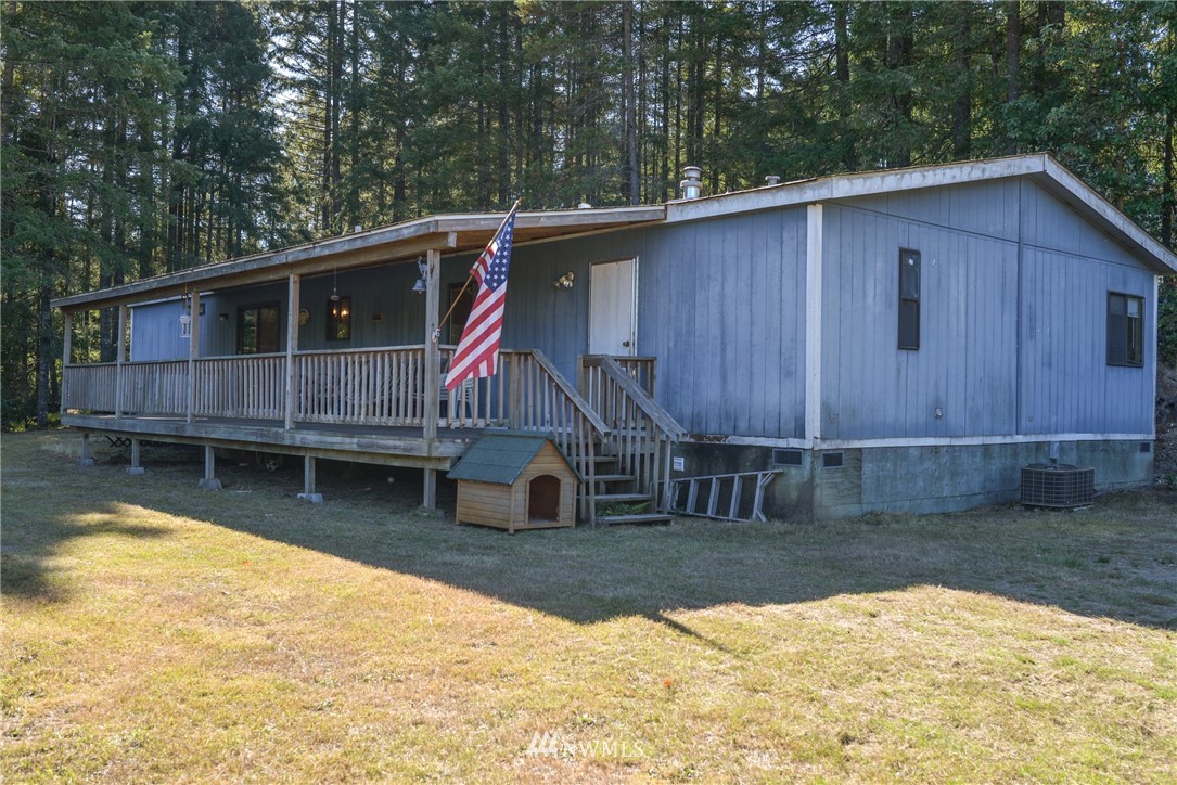 4673 Julian Road Southwest Port Orchard, WA 98367 - Photo 1 of 24 Gallery Image 1