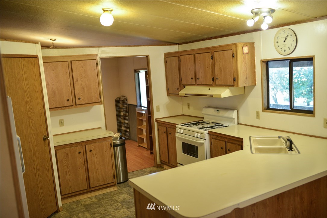 4673 Julian Road Southwest Port Orchard, WA 98367 - Photo 16 of 24 Gallery Image 16