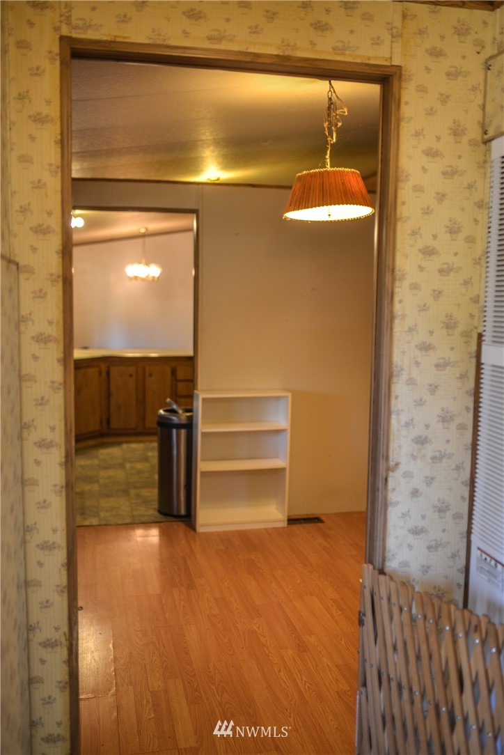 4673 Julian Road Southwest Port Orchard, WA 98367 - Photo 9 of 24 Gallery Image 9
