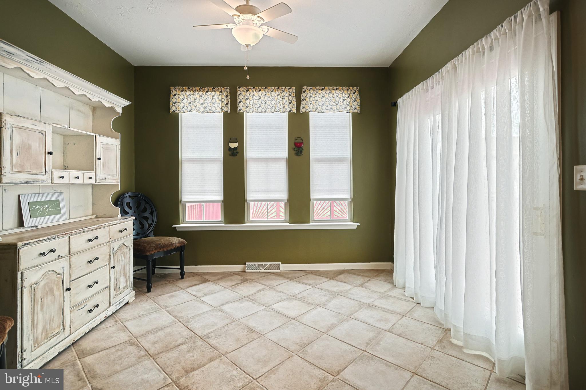 56 Sara Lane Hanover, PA 17331 - Photo 11 of 34 Sunroom/Breakfast Room