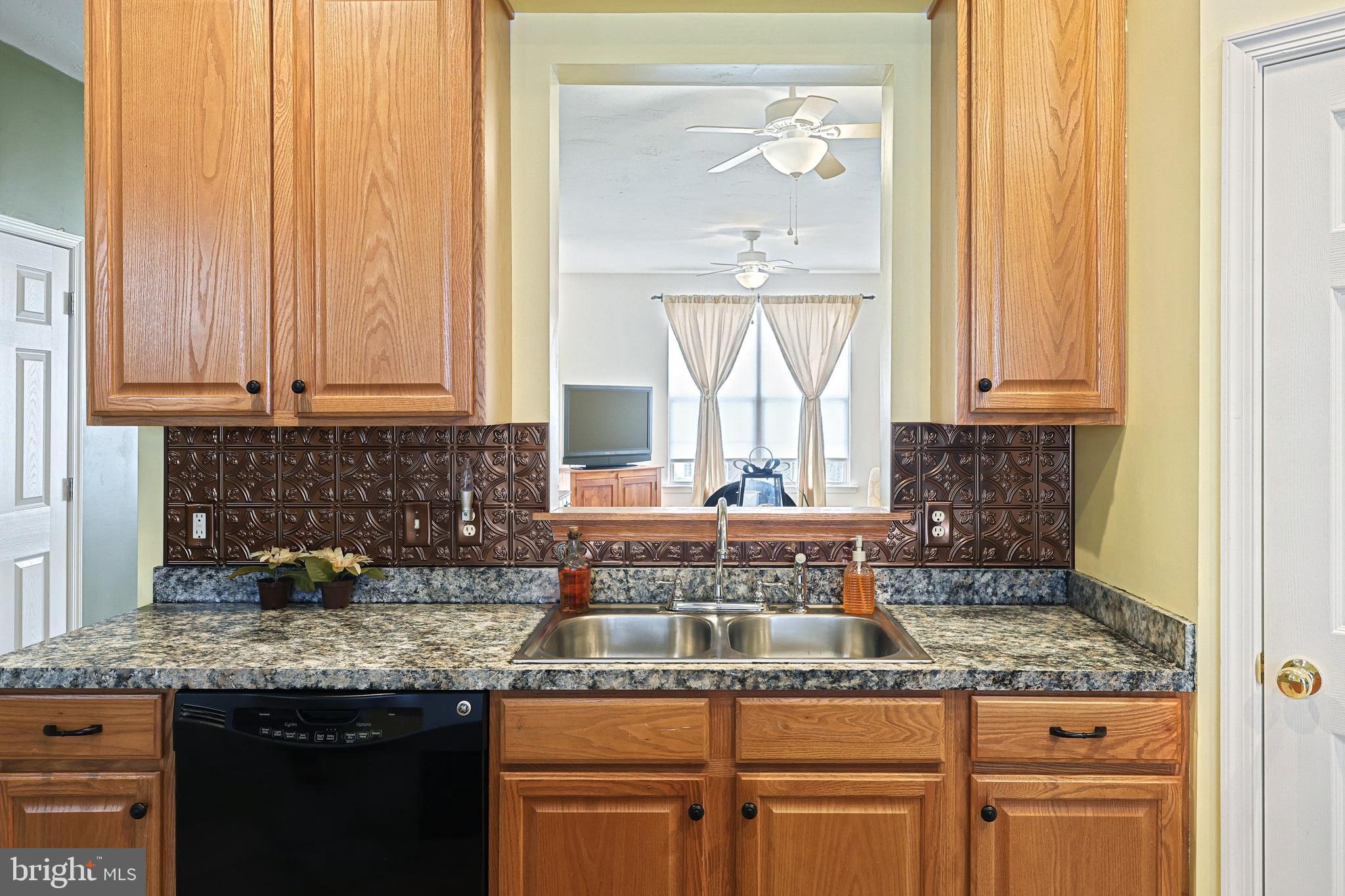 56 Sara Lane Hanover, PA 17331 - Photo 10 of 34