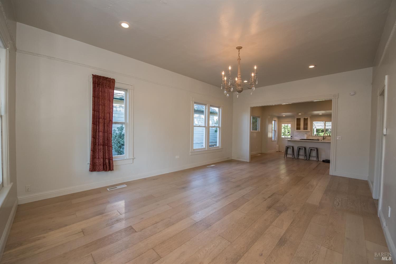 300 West 8th Street Santa Rosa, CA 95401 - Photo 3 of 39 Upstairs living room