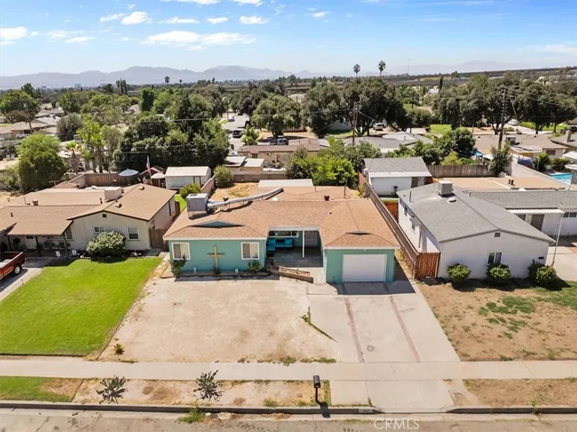 $489,000 | 1417 West Marshall Boulevard, San Bernardino, CA 92405