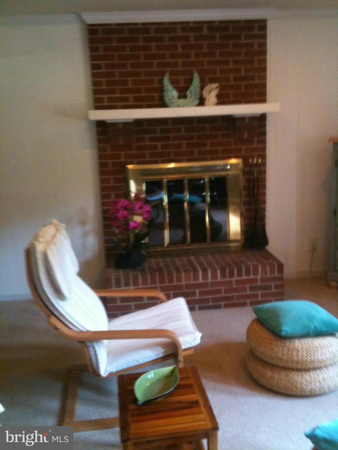 8645 Gateshead Road Alexandria, VA 22309 - Photo 14 of 29 Family Room