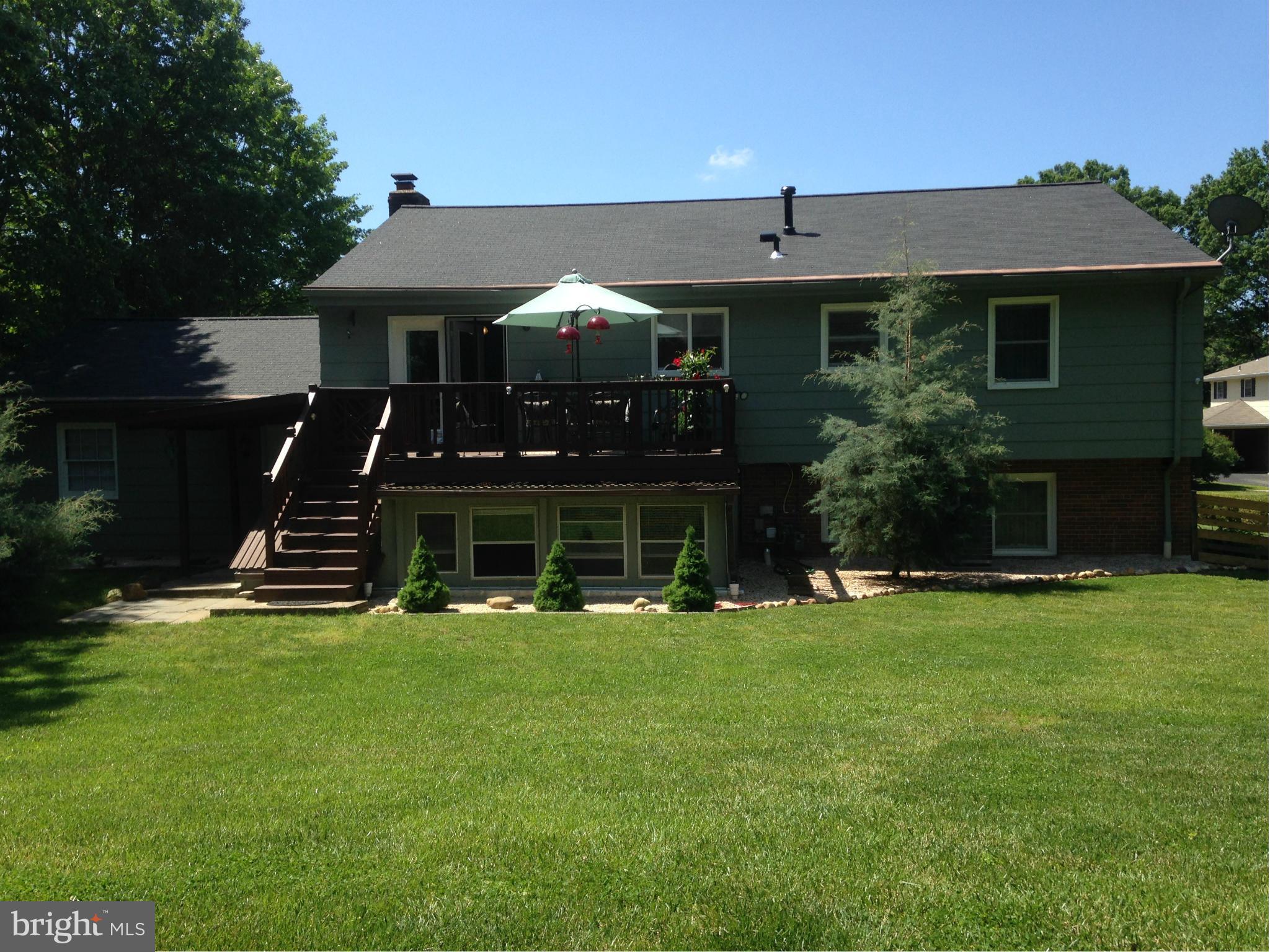 8645 Gateshead Road Alexandria, VA 22309 - Photo 26 of 29 Exterior (Rear)