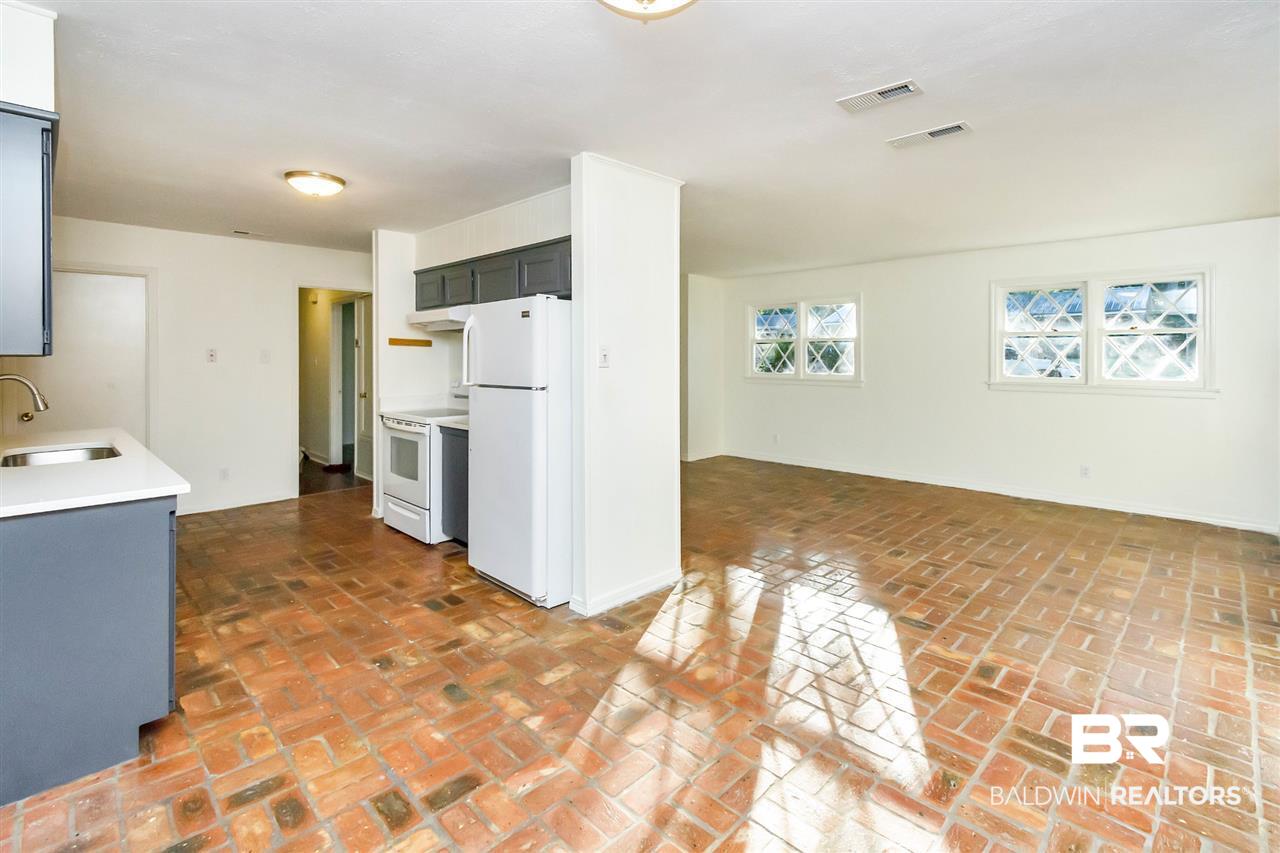 332 Sycamore Lane Mobile, AL 36608 - Photo 34 of 40