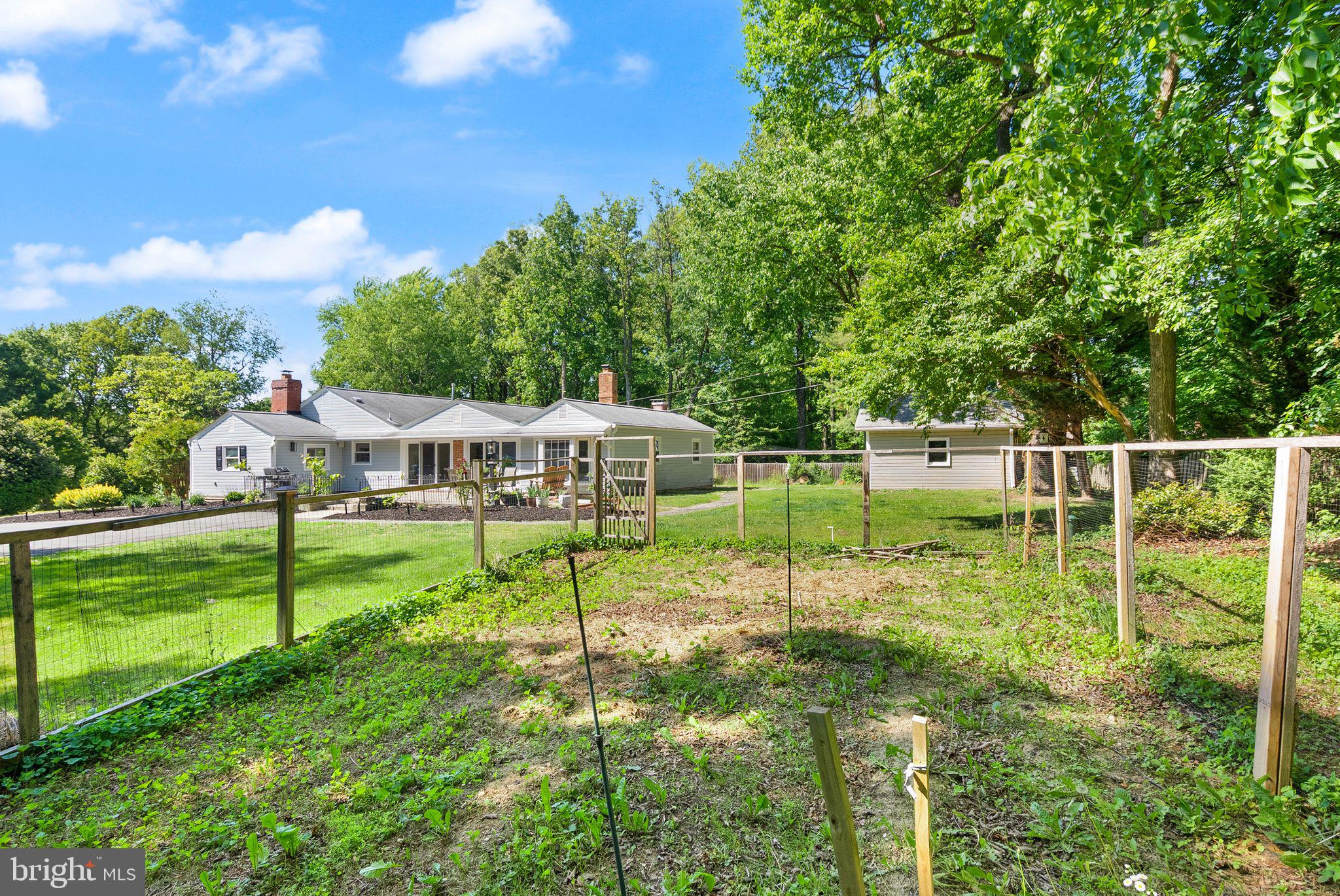 815 Seneca Road Great Falls, VA 22066 - Photo 51 of 61