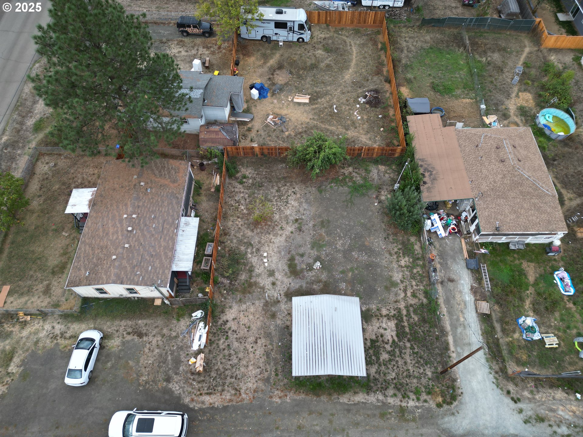 271 Southeast Robinson Street Winston, OR 97496 - Photo 13 of 20