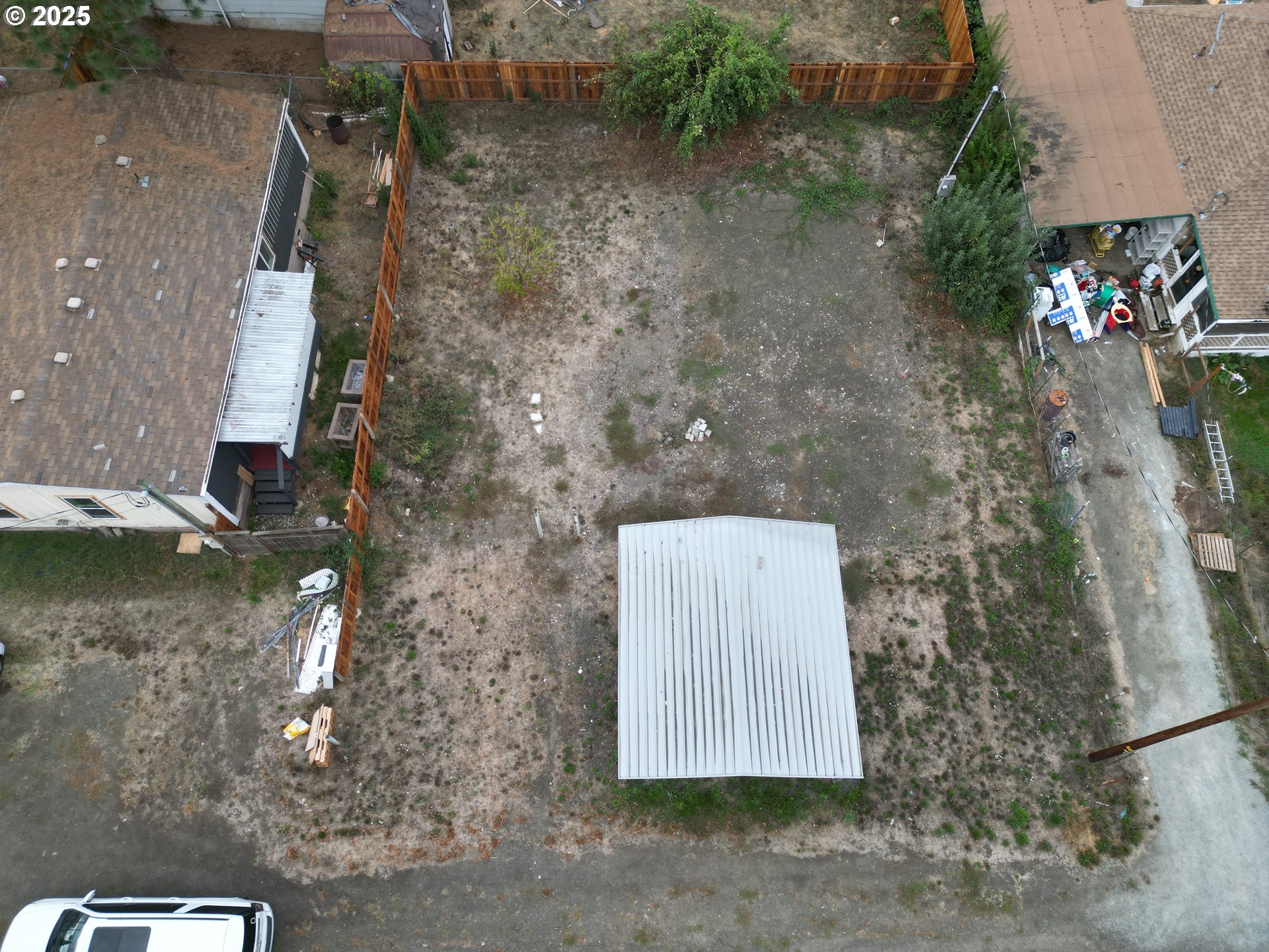 271 Southeast Robinson Street Winston, OR 97496 - Photo 14 of 20