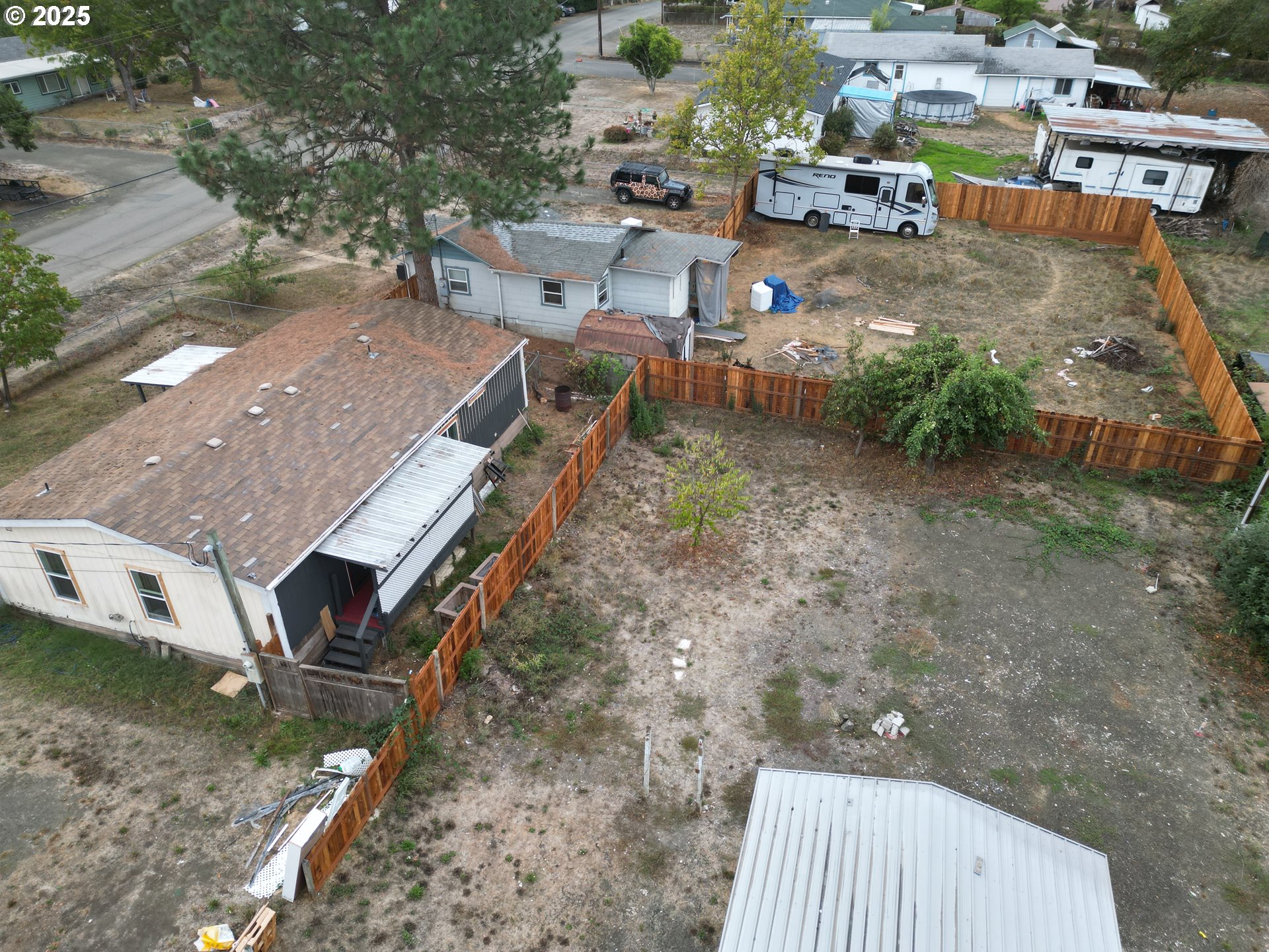 271 Southeast Robinson Street Winston, OR 97496 - Photo 16 of 20