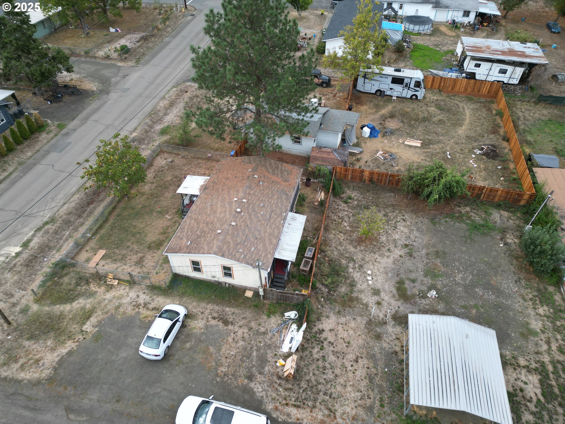 271 Southeast Robinson Street Winston, OR 97496 - Photo 17 of 20