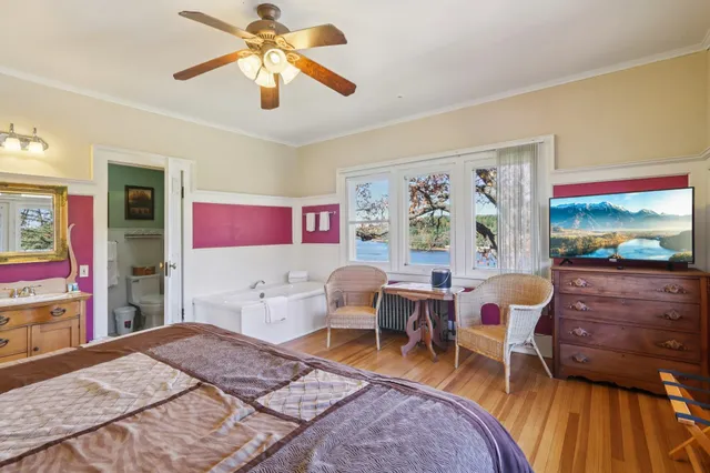 $797,400 | 930 River, Wisconsin Dells, WI 53965