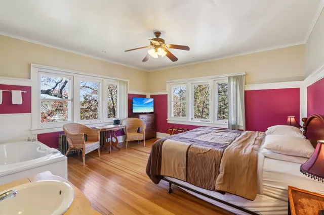 $797,400 | 930 River, Wisconsin Dells, WI 53965