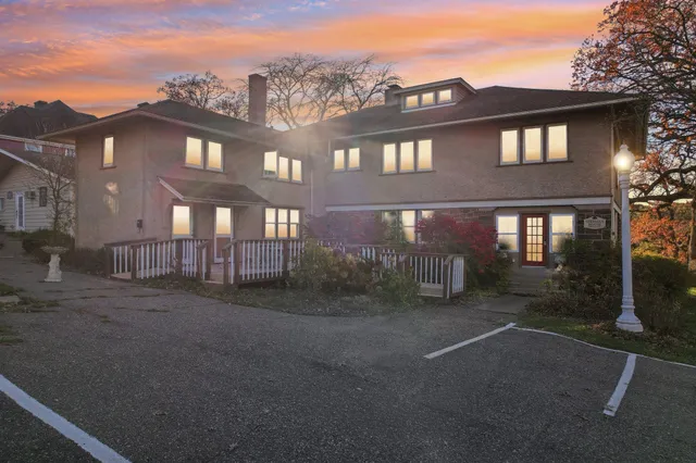 $797,400 | 930 River, Wisconsin Dells, WI 53965