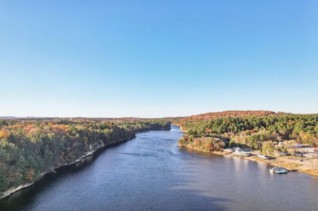 $797,400 | 930 River, Wisconsin Dells, WI 53965