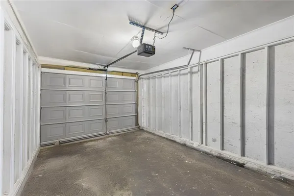 $2,295 | 1246 Elgin Way, Riverdale, GA 30296