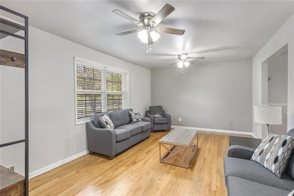 $2,295 | 1246 Elgin Way, Riverdale, GA 30296