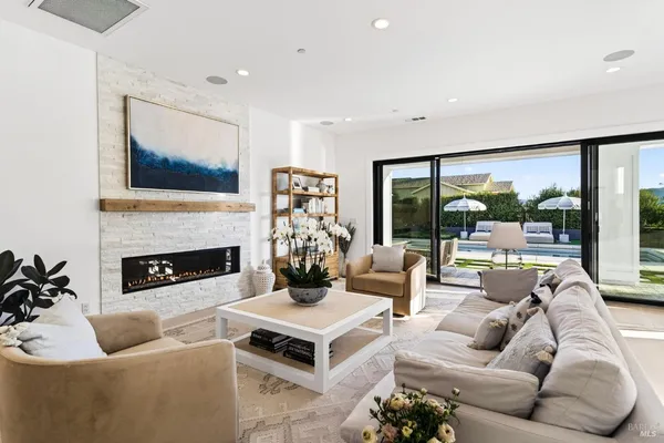 $3,600,000 | 16 Upland Road, St. Helena, CA 94574