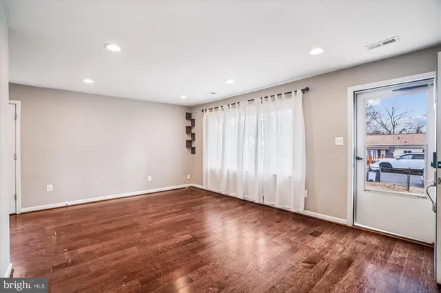 $2,500 | 3720 Harmon Avenue, Hyattsville, MD 20784