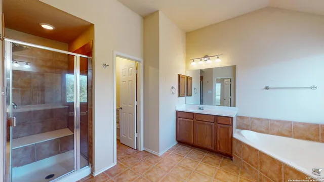 $699,000 | 9921 Michelle Hill, San Antonio, TX 78266