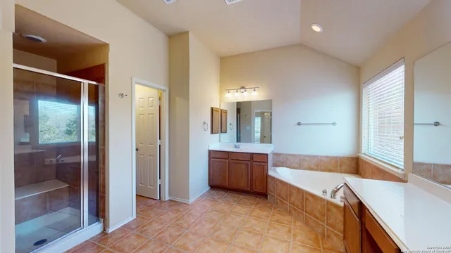 $699,000 | 9921 Michelle Hill, San Antonio, TX 78266