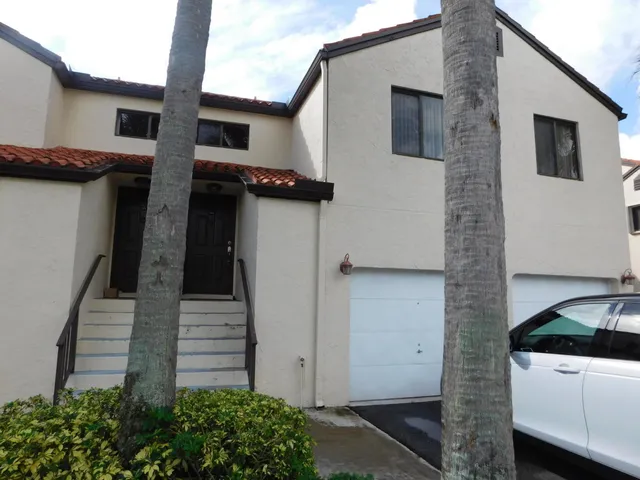 $2,450 | 21 VĆa De Casas Sur, Unit 202, Boynton Beach, FL 33426