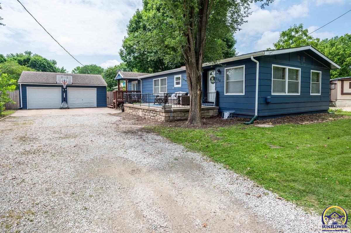 108 West 5th Street Perry, KS 66073 - Photo 1 of 1 Gallery Image 1