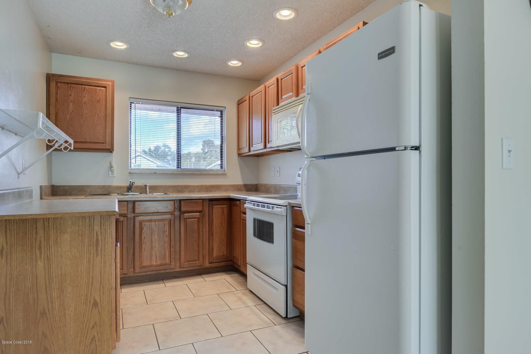407 Topeka Road Southwest Palm Bay, FL 32908 - Photo 8 of 23 Topeka_PRINT_12-min