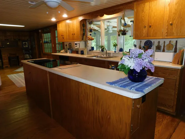 $850,000 | 580 Sugar Hill Road, Wallingford, VT 05742