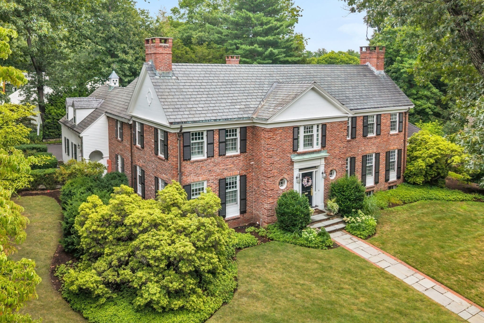 135 Edmunds Road Wellesley, MA 02481 - Photo 2 of 33 Gallery Image 2