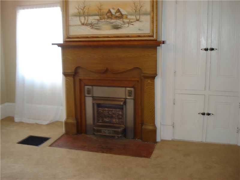 2341 Mercer Road New Brighton, PA 15066 - Photo 8 of 20 Living Room.