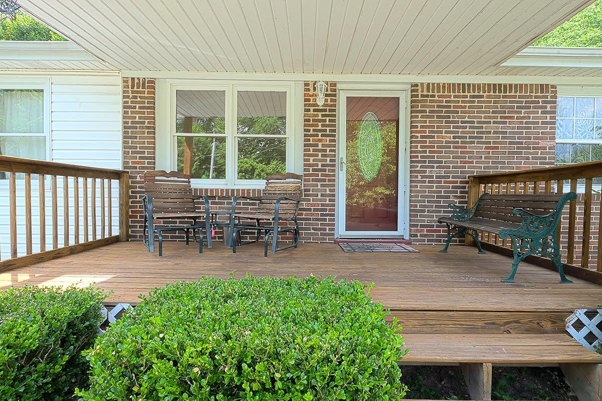 2779 Dale Ridge Road Dowelltown, TN 37059 - Photo 15 of 20 a garden view with a seating space