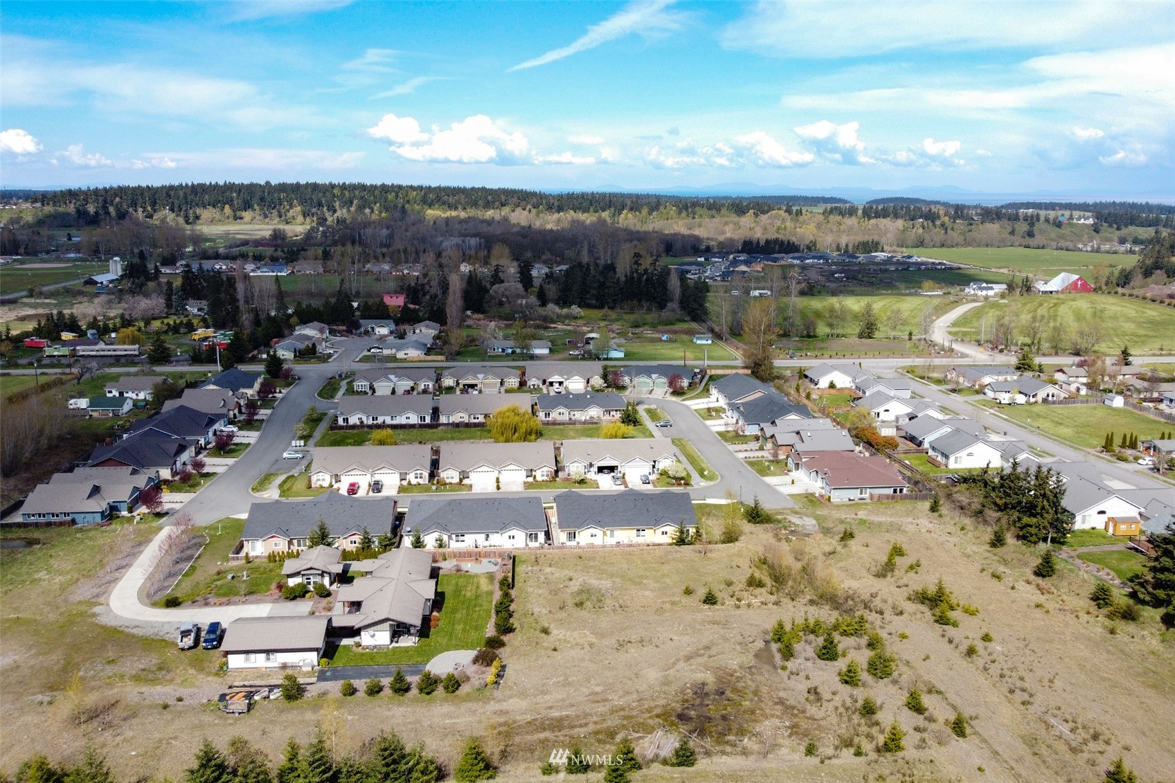 9999 Stratus Loop Sequim, WA 98382 - Photo 4 of 40 a view of a city