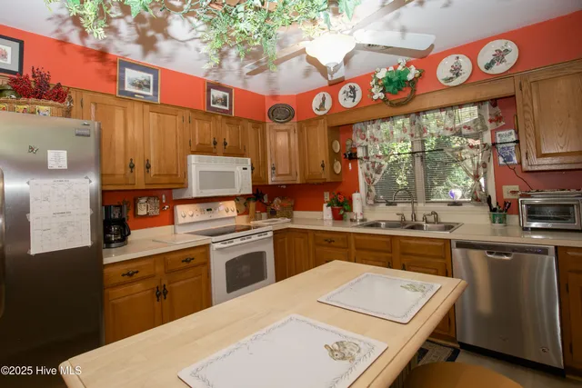 $375,000 | 642 Redwood Drive, Southern Pines, NC 28387