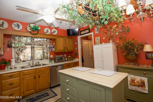 $375,000 | 642 Redwood Drive, Southern Pines, NC 28387