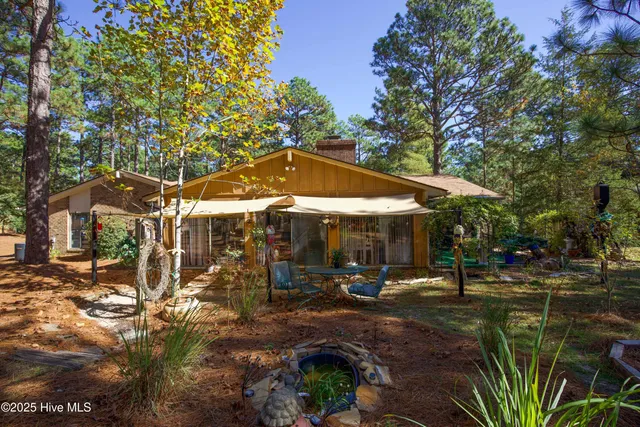 $375,000 | 642 Redwood Drive, Southern Pines, NC 28387