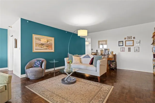 $273,900 | 750 Washington Road, Unit 1006, Pittsburgh, PA 15228