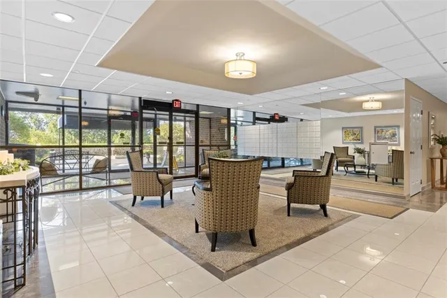 $273,900 | 750 Washington Road, Unit 1006, Pittsburgh, PA 15228