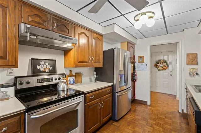 $273,900 | 750 Washington Road, Unit 1006, Pittsburgh, PA 15228