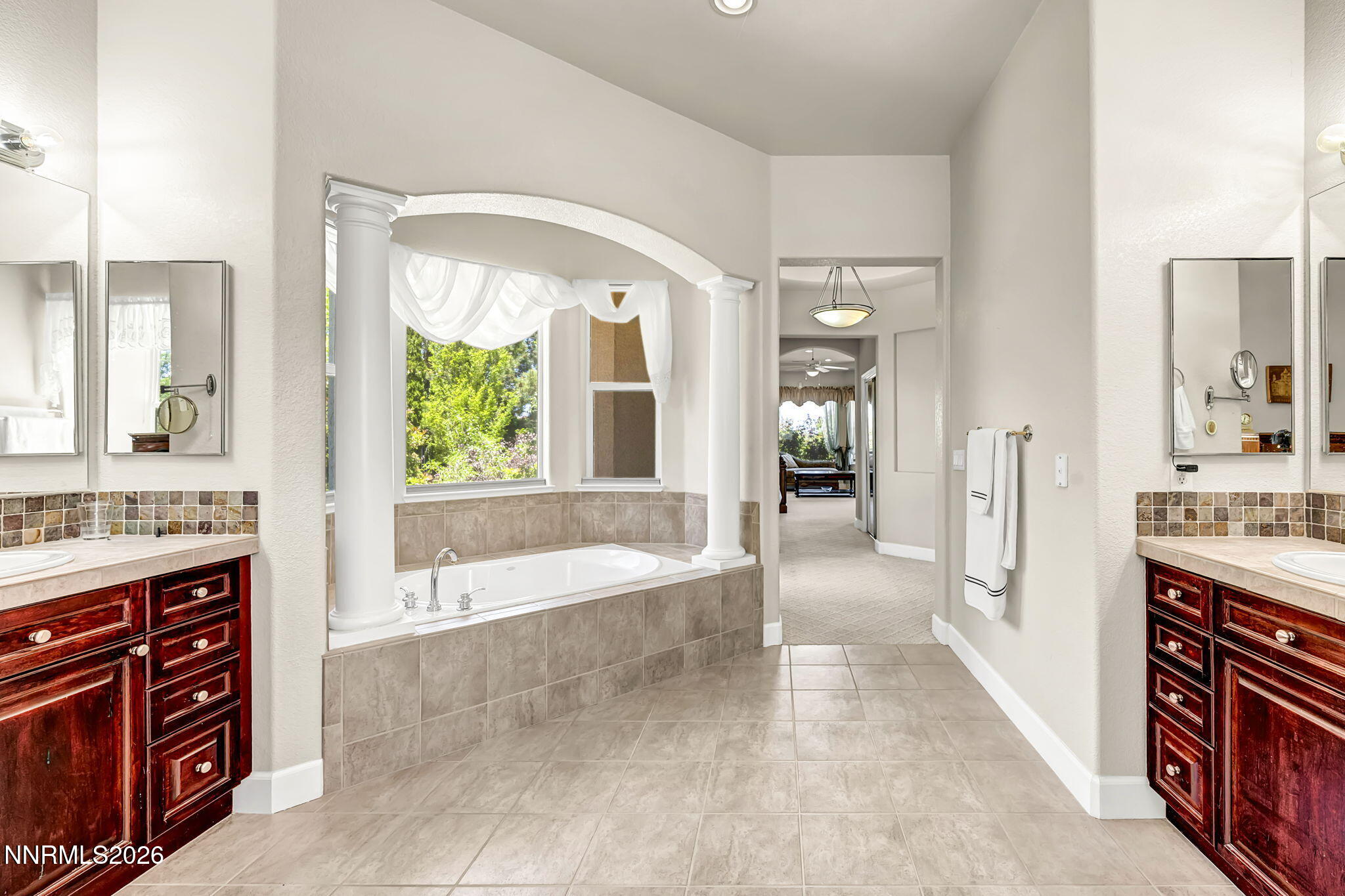 5417 South Elk River Road Reno, NV 89511 - Photo 31 of 42 Primary Bathroom