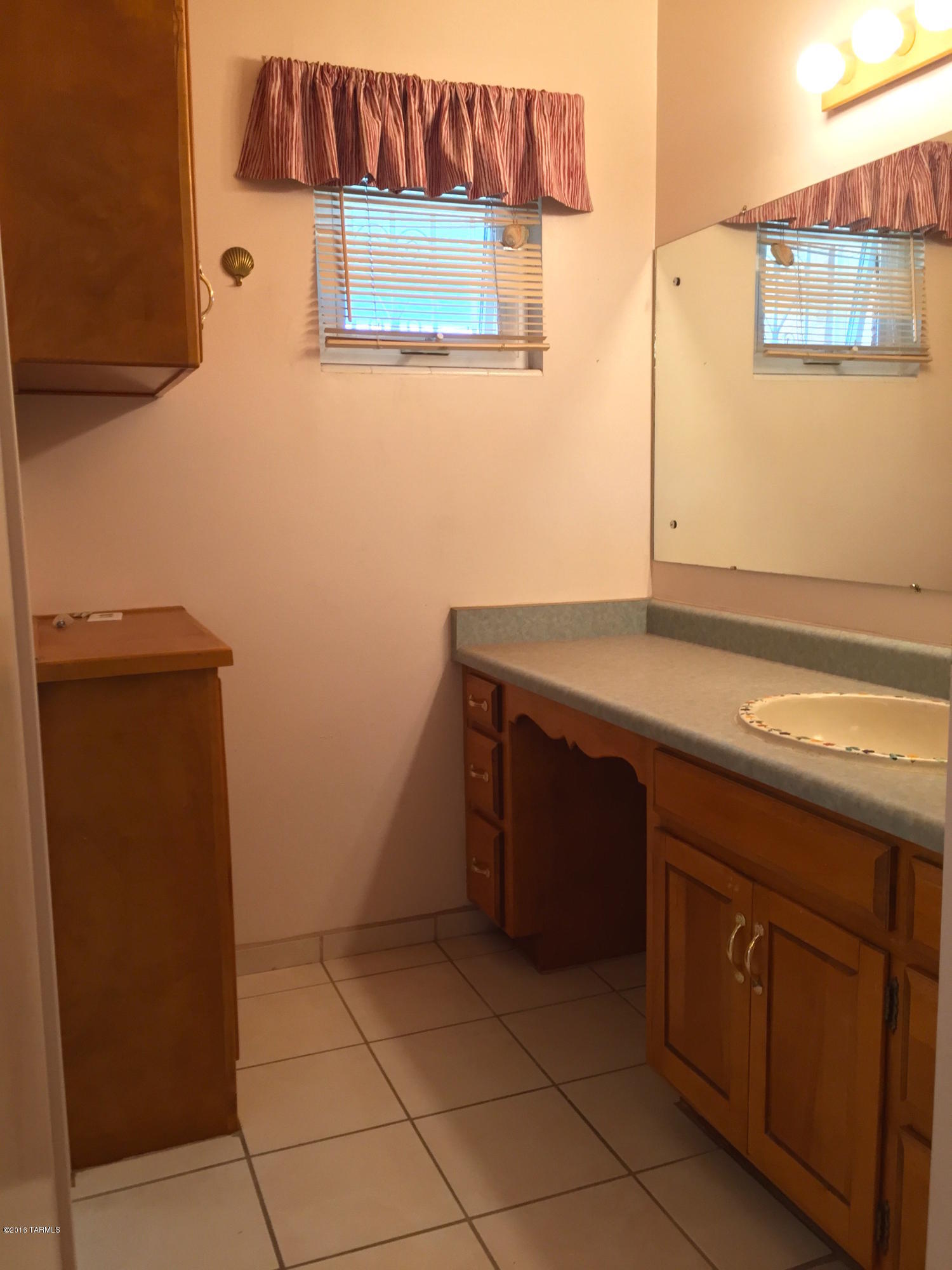 1502 East Greenlee Road Tucson, AZ 85719 - Photo 10 of 16