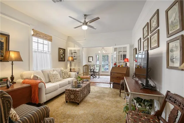 $349,900 | 905-907 Pelican Avenue, New Orleans, LA 70114