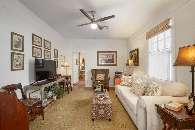 $349,900 | 905-907 Pelican Avenue, New Orleans, LA 70114