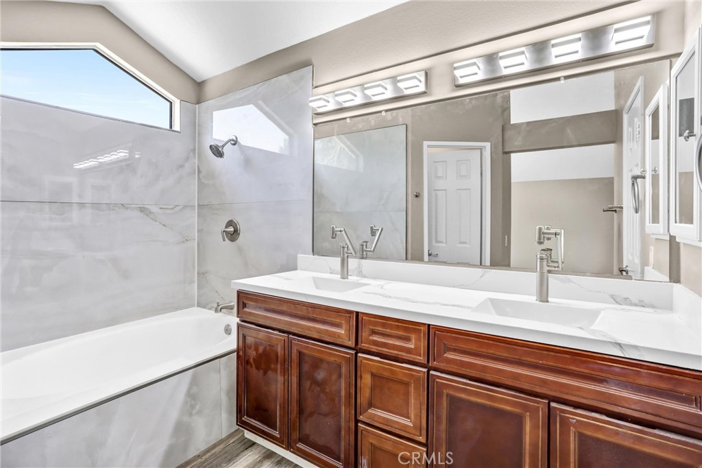 514 Conestoga Road San Dimas, CA 91773 - Photo 18 of 42 Attached Suite Bathroom#2