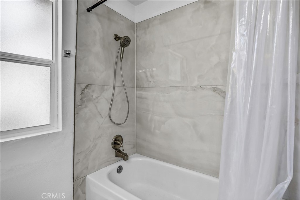 514 Conestoga Road San Dimas, CA 91773 - Photo 24 of 42 Bathroom #3