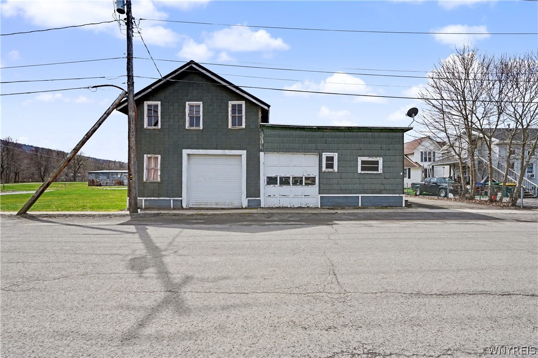 6 Allen Street Warsaw, NY 14569 - Photo 4 of 35