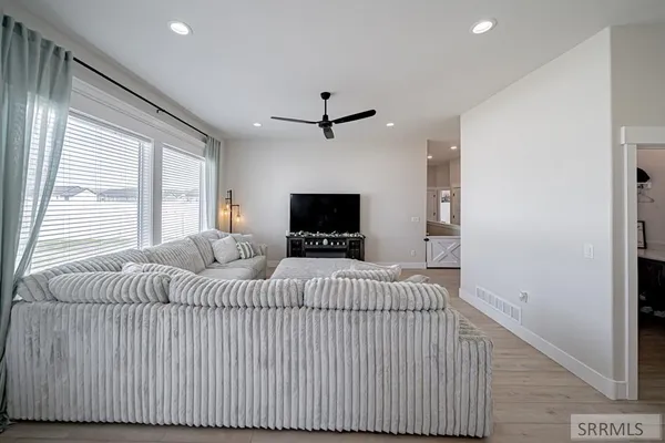 $549,000 | 860 Montezuma Street, Idaho Falls, ID 83402