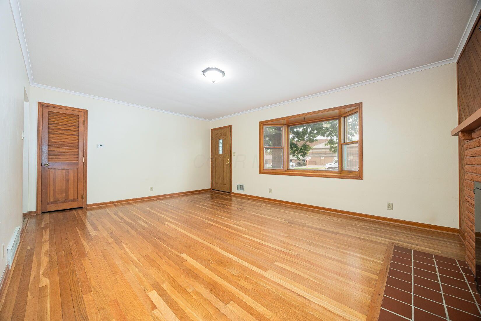 125 South Hamilton Road Columbus, OH 43230 - Photo 10 of 65 Great room