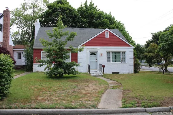 $749,000 | 361 Walton Street, West Hempstead, NY 11552